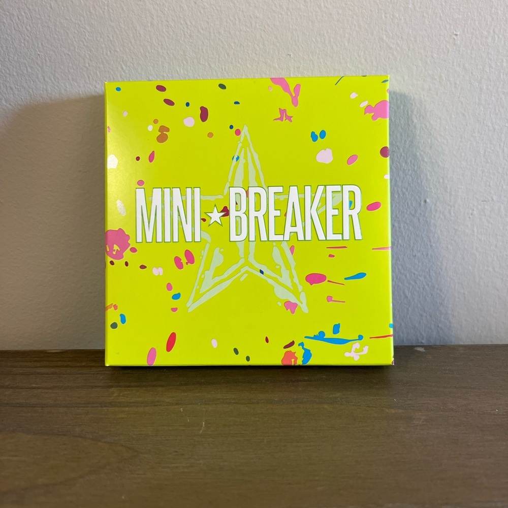 Jeffree Star Mini Breaker Eyeshadow Palette